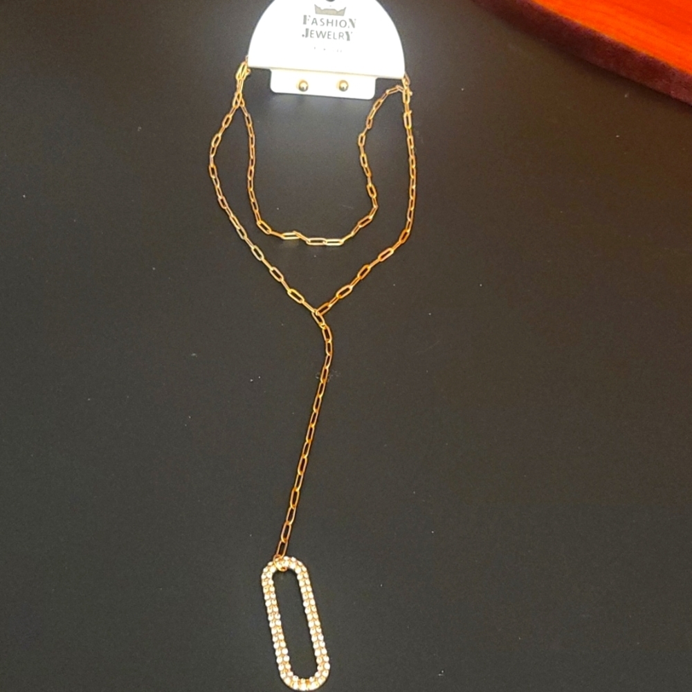 NWT paperclip necklace